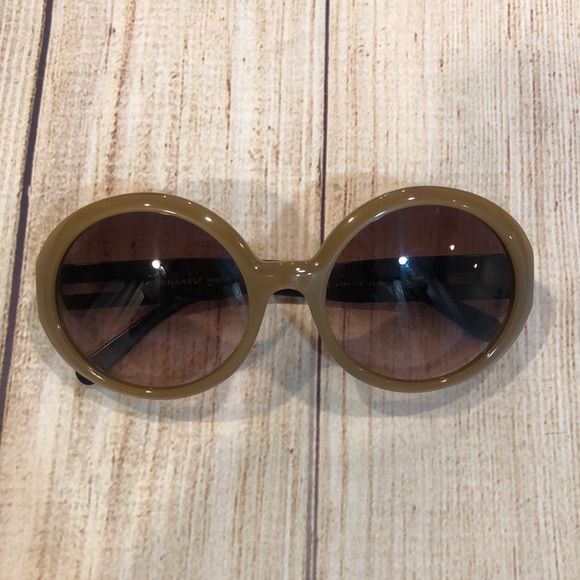 CHANEL Accessories - Chanel Oval Sunglasses